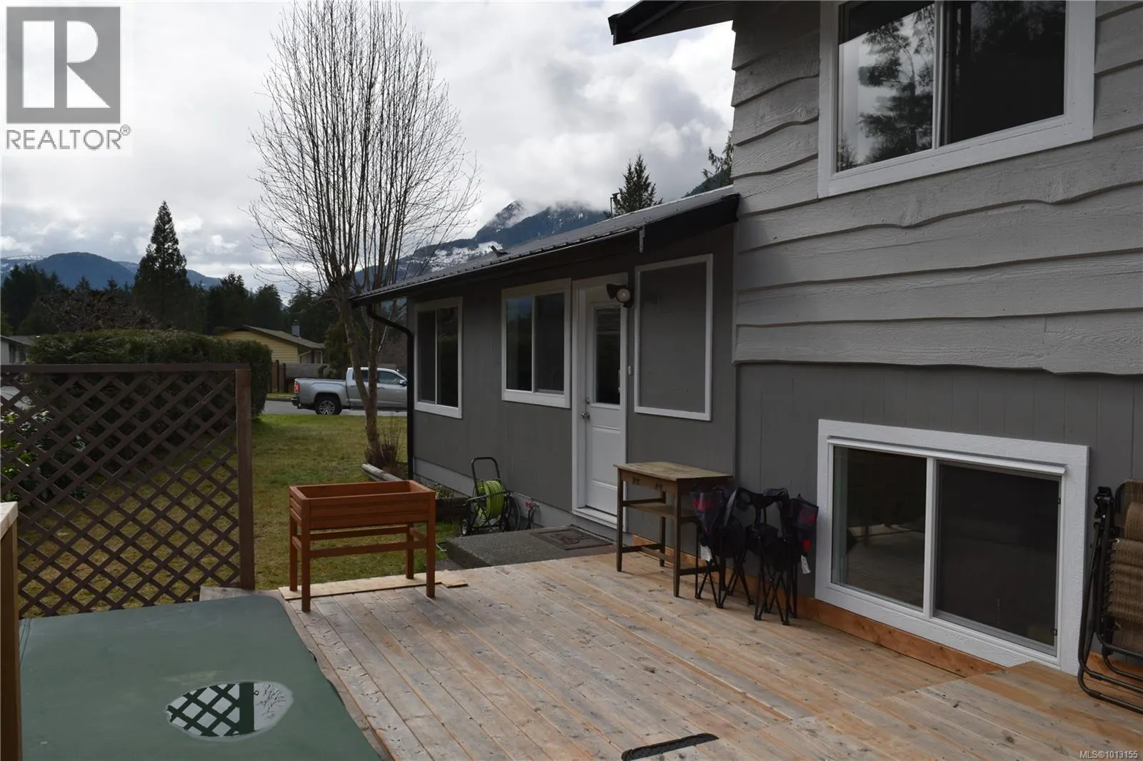 630 Dogwood Dr