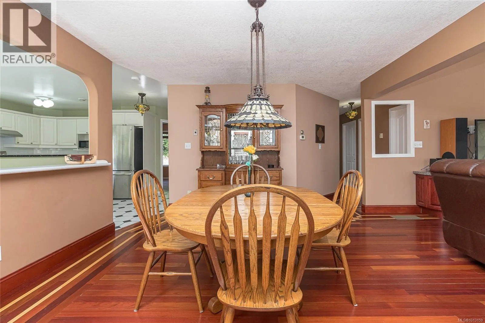 1211 Burnside Rd W