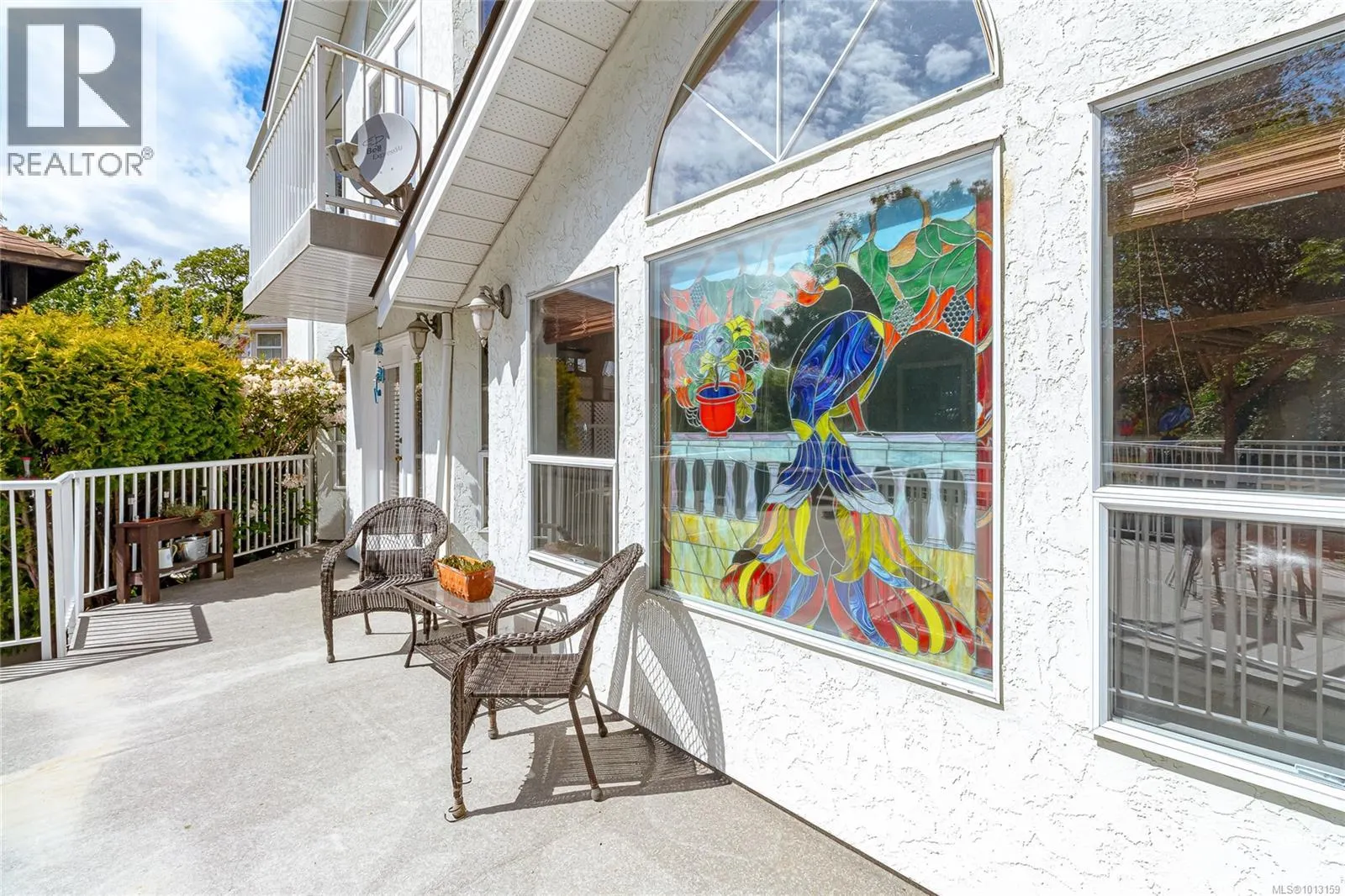 1211 Burnside Rd W