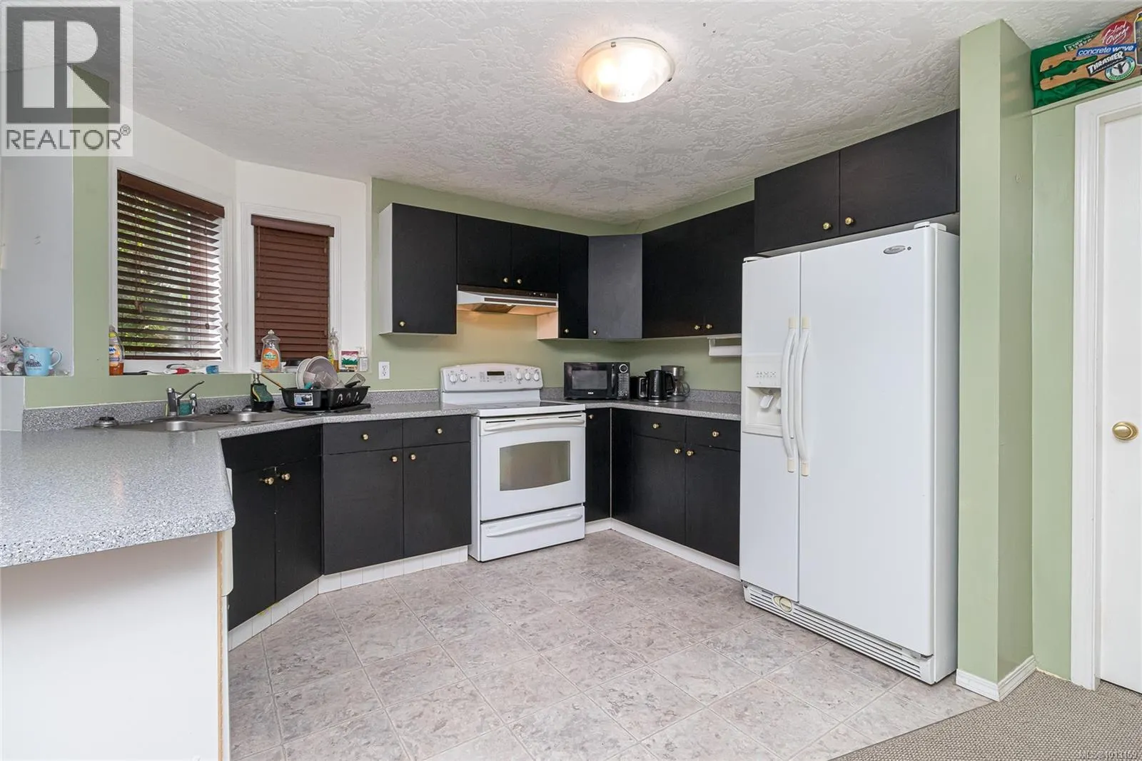 1211 Burnside Rd W