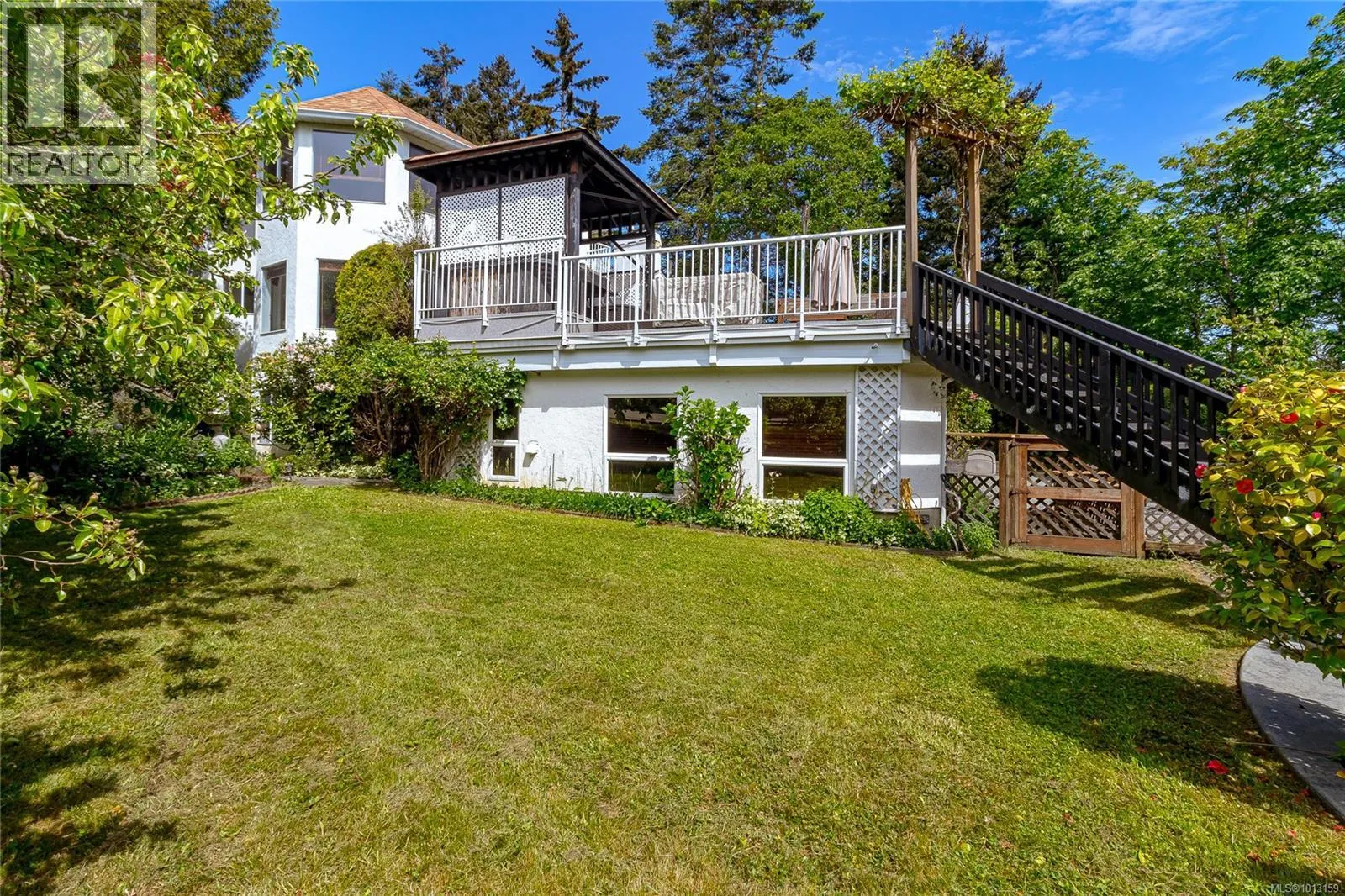 1211 Burnside Rd W
