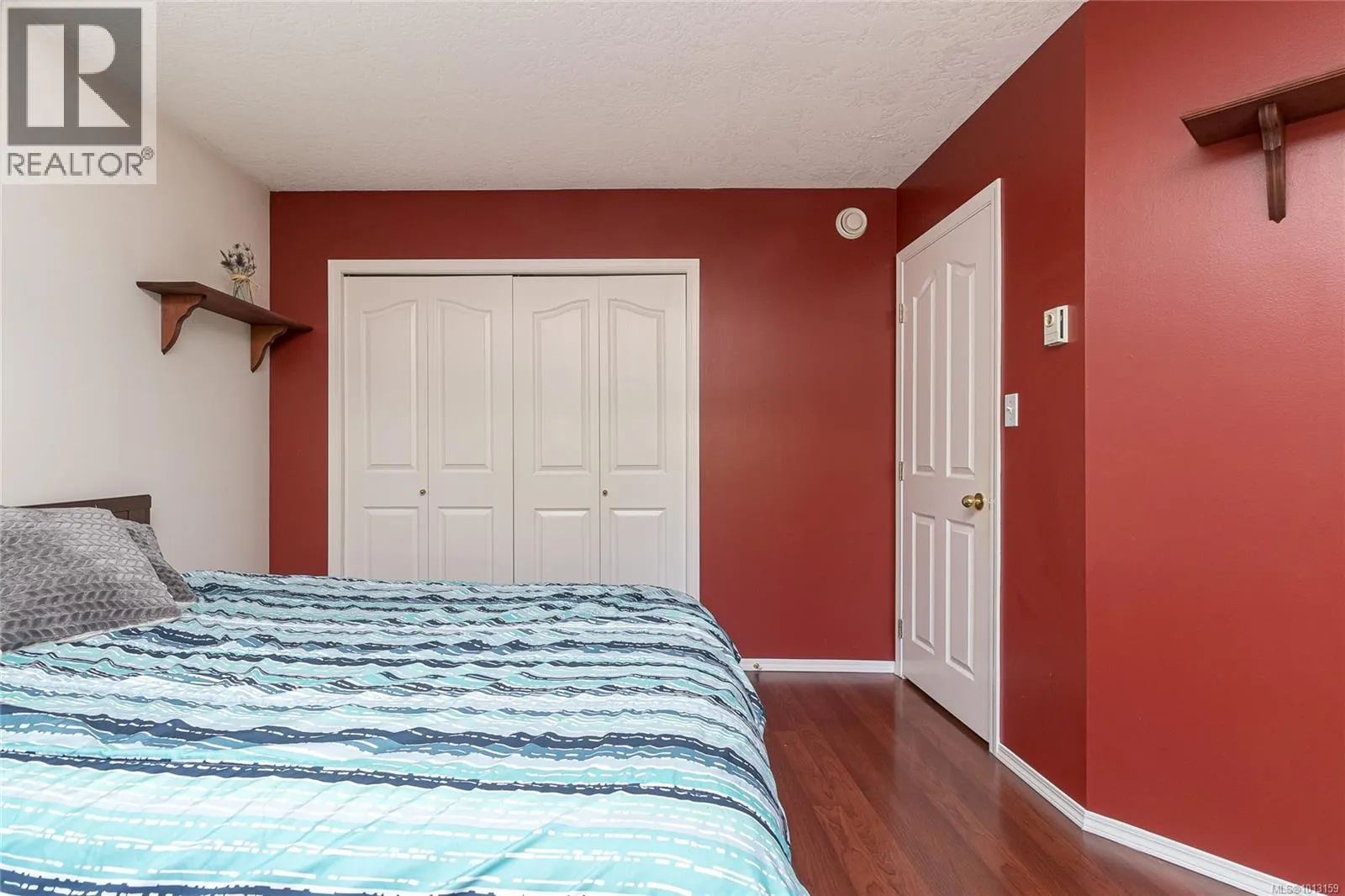 1211 Burnside Rd W