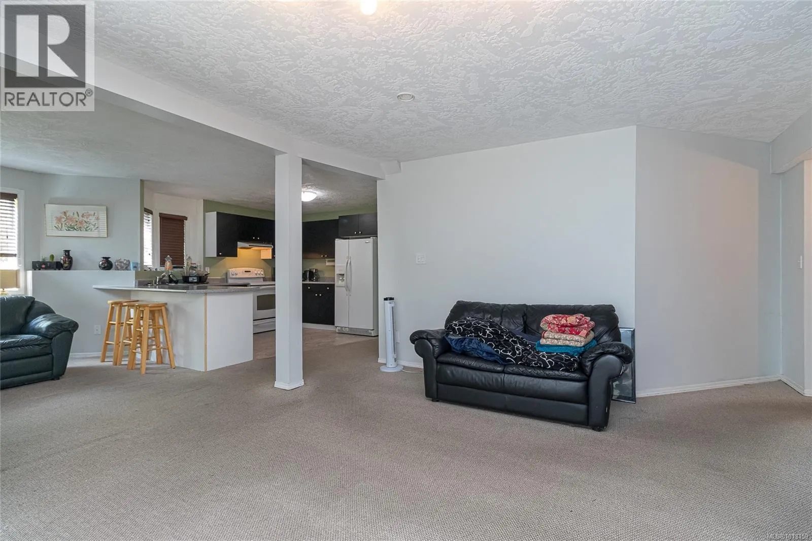 1211 Burnside Rd W