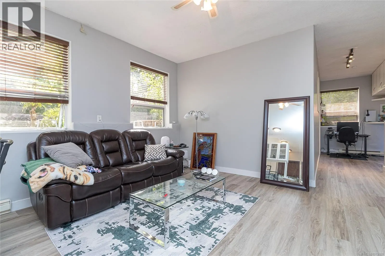 1211 Burnside Rd W
