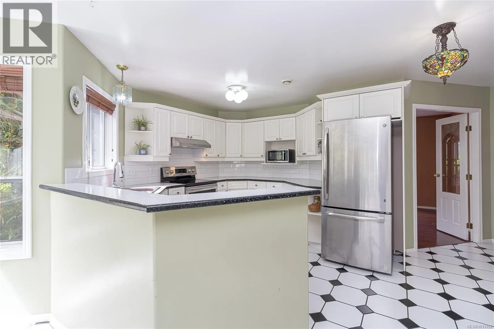 1211 Burnside Rd W