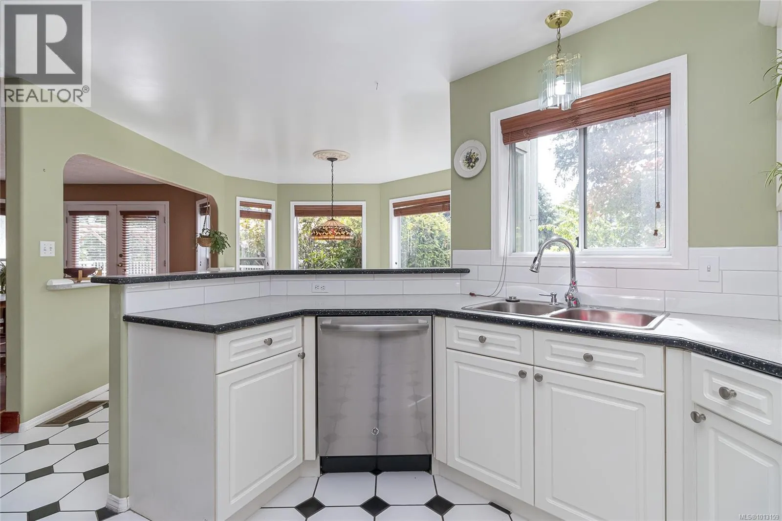 1211 Burnside Rd W