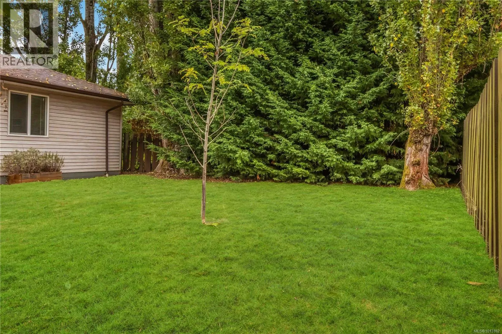 1492 Edgemont Rd