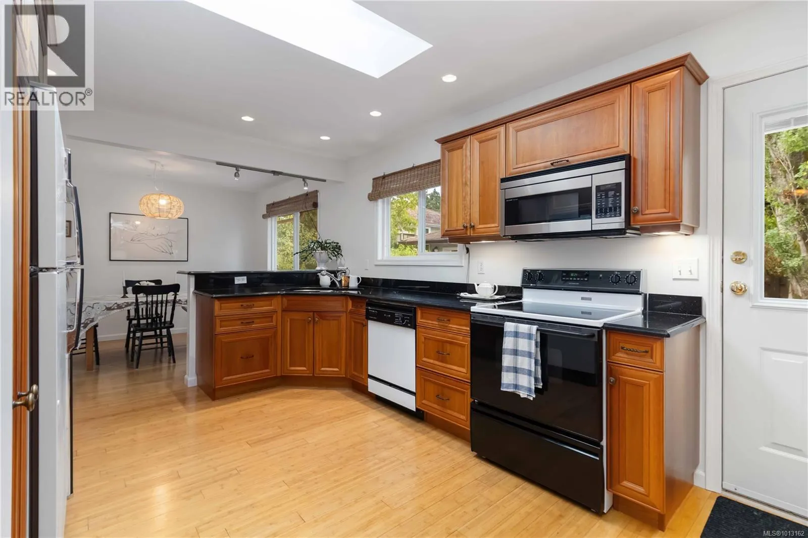 1492 Edgemont Rd