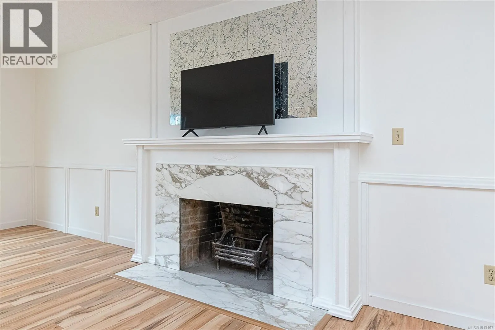 7155 Brentwood Dr