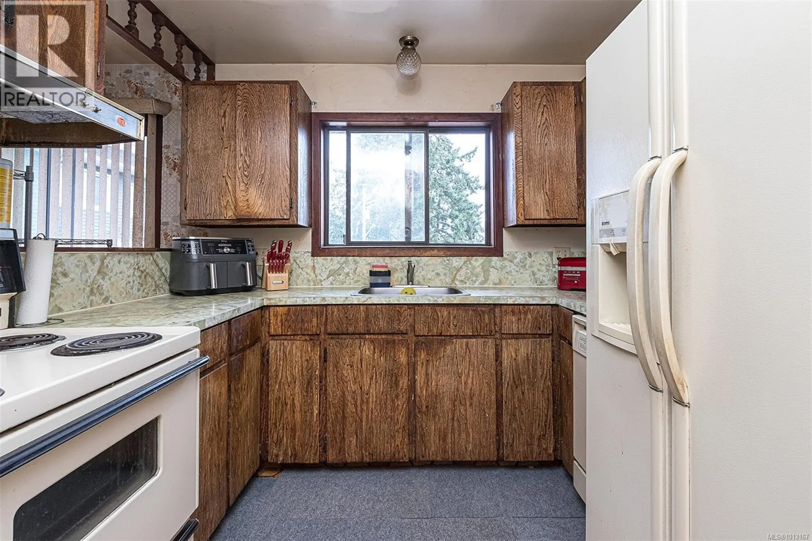 7155 Brentwood Dr