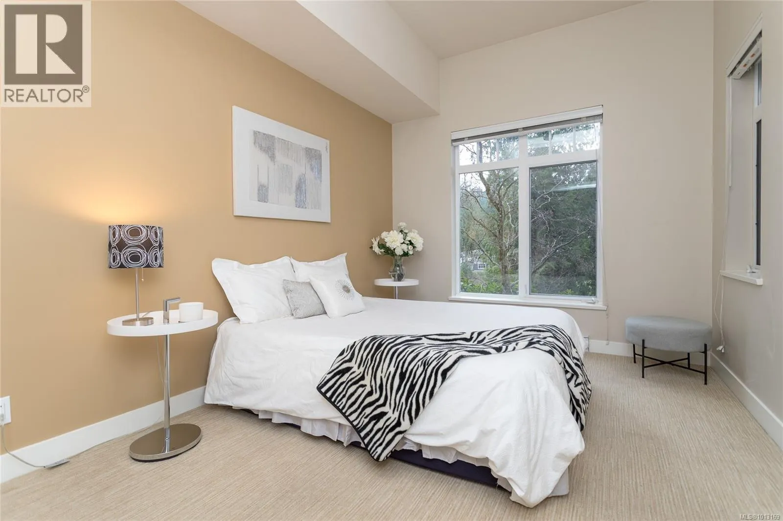 104 1395 Bear Mountain Pkwy