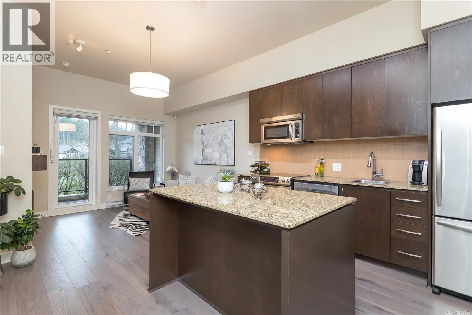 104 1395 Bear Mountain Pkwy