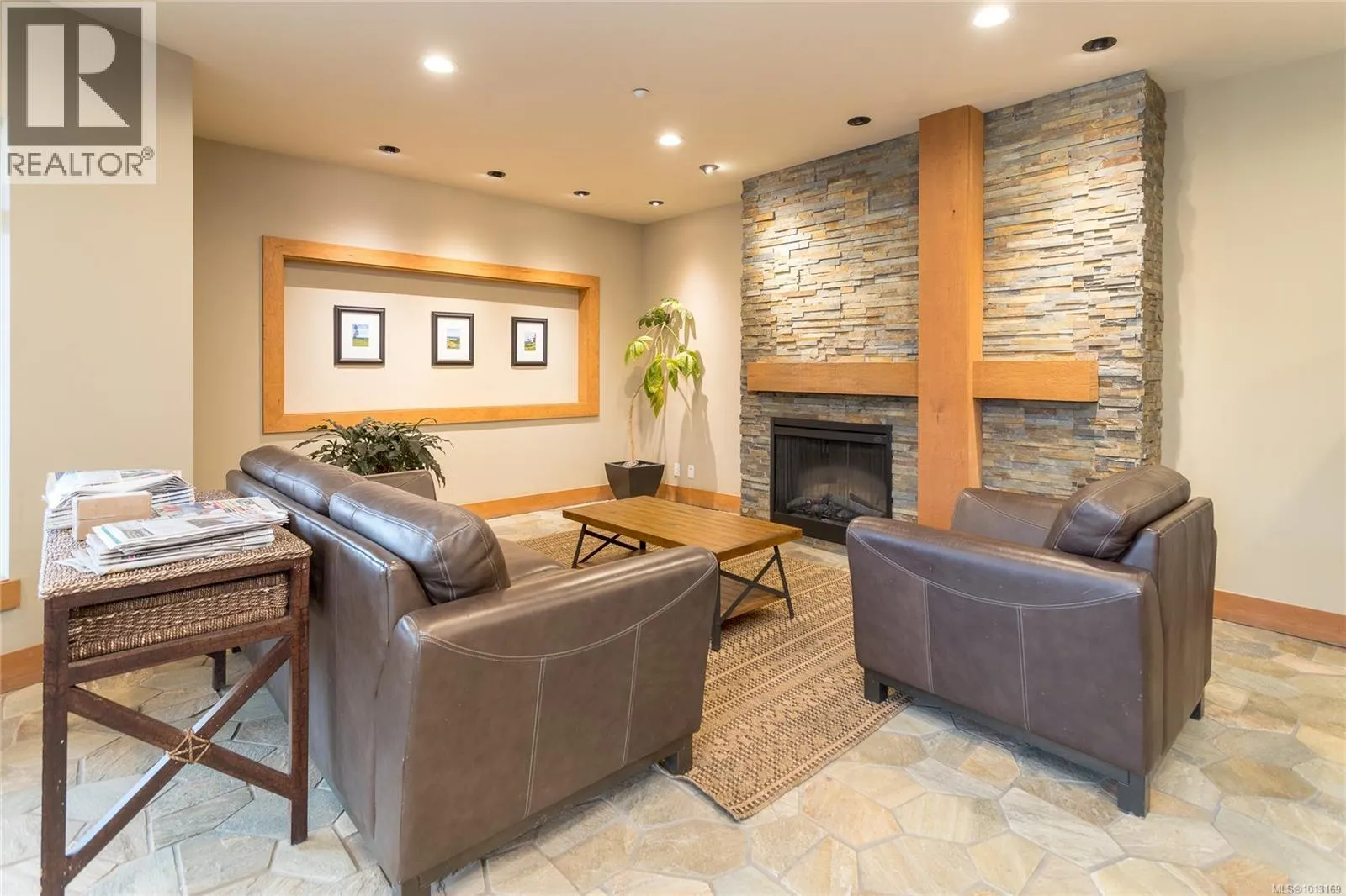104 1395 Bear Mountain Pkwy