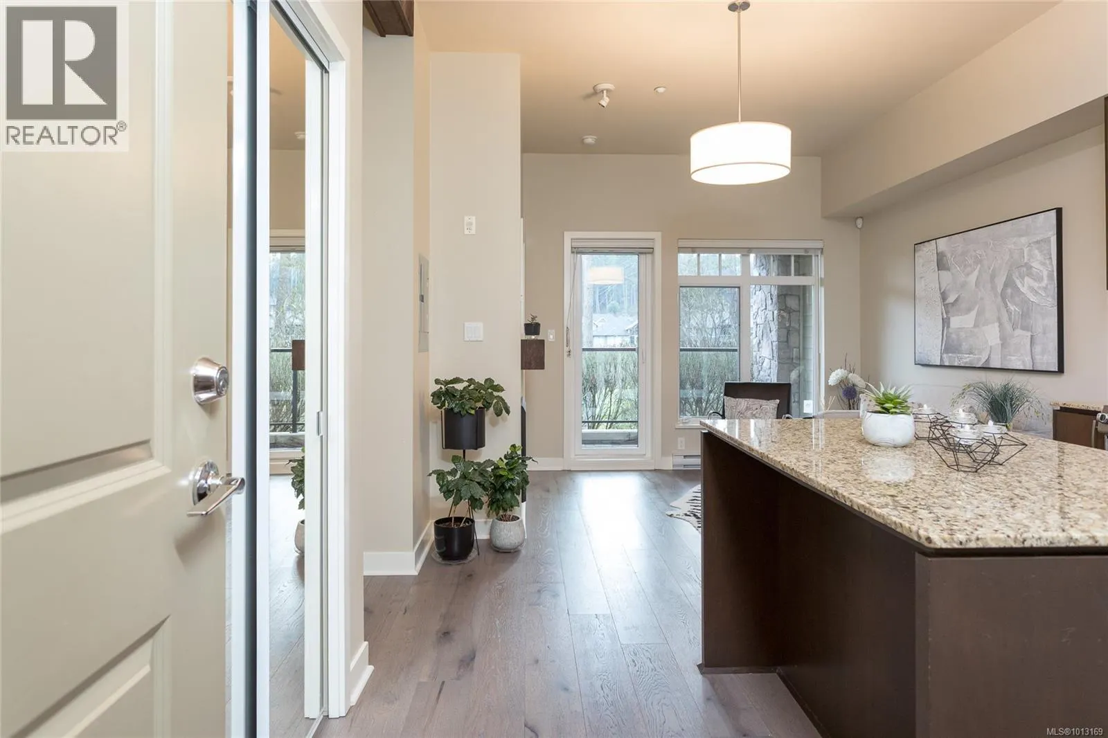 104 1395 Bear Mountain Pkwy