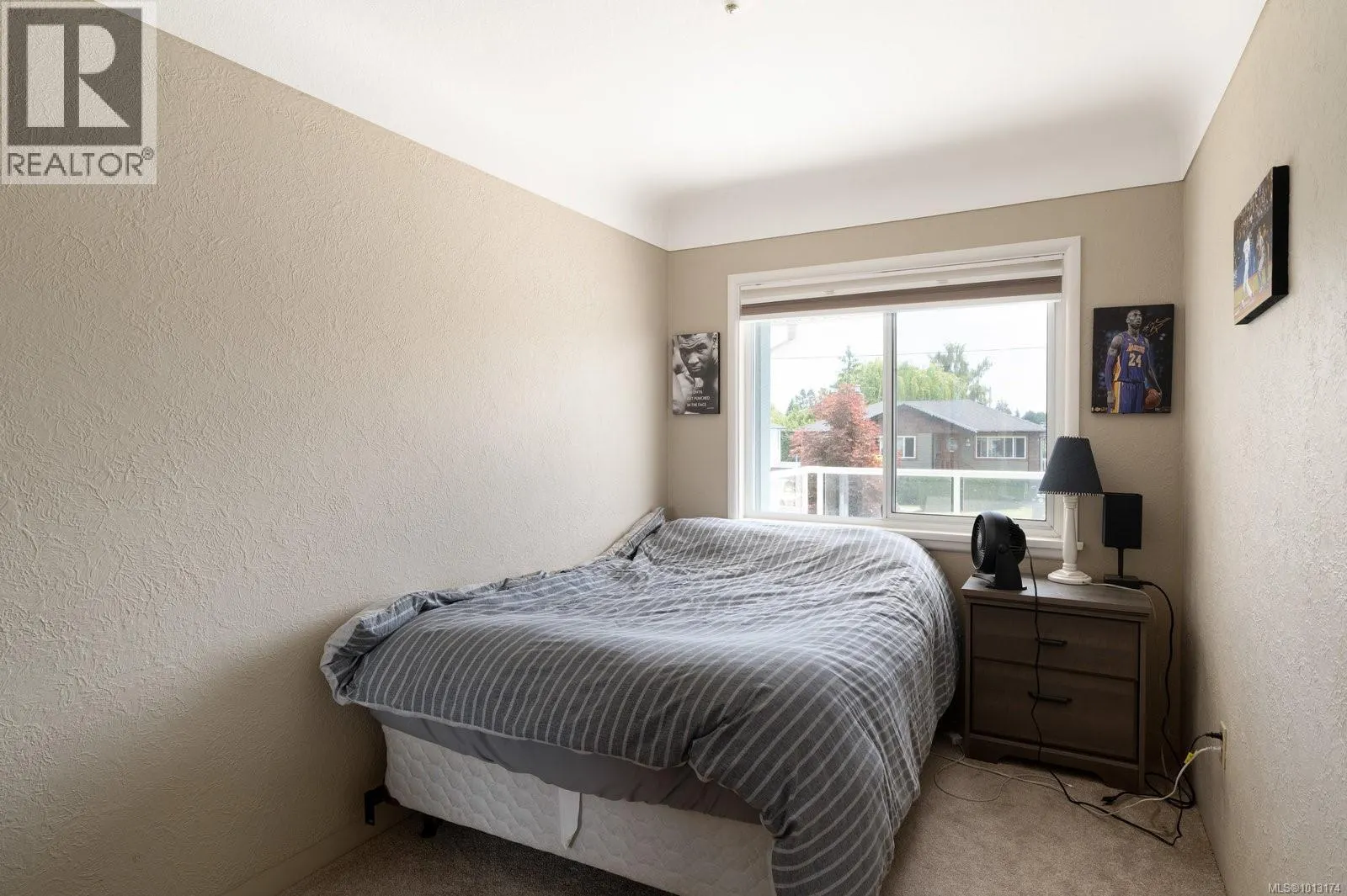 582 Baxter Ave