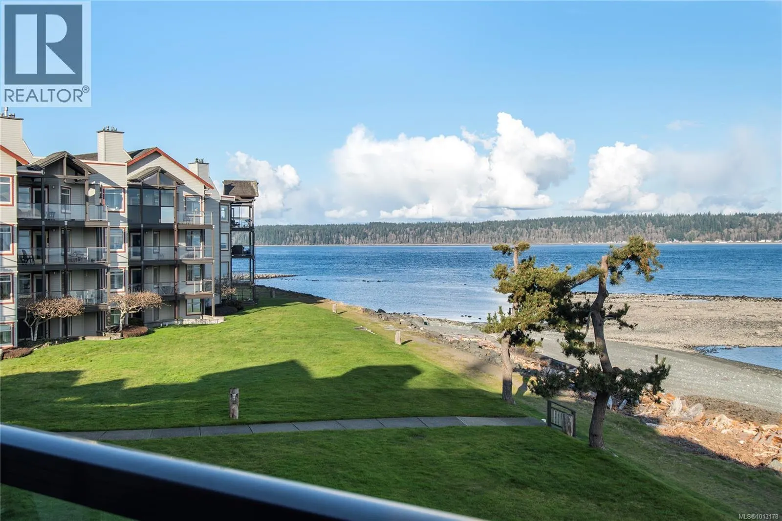 2304 27 Island Hwy S