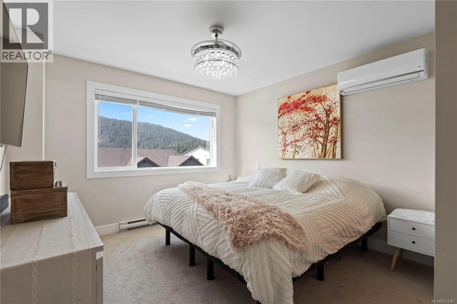 1466 Stella Lane