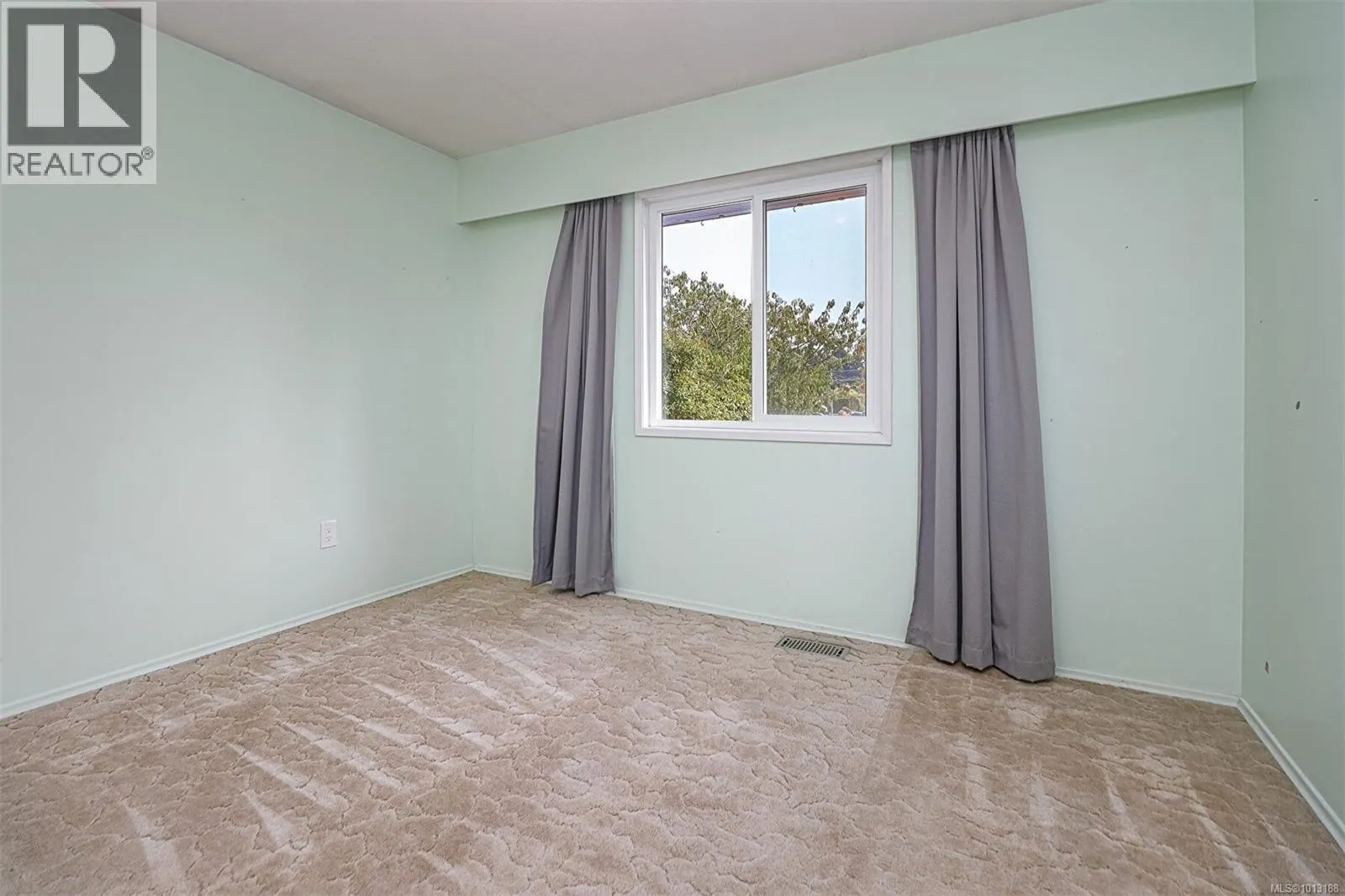 1311 Dangar Pl