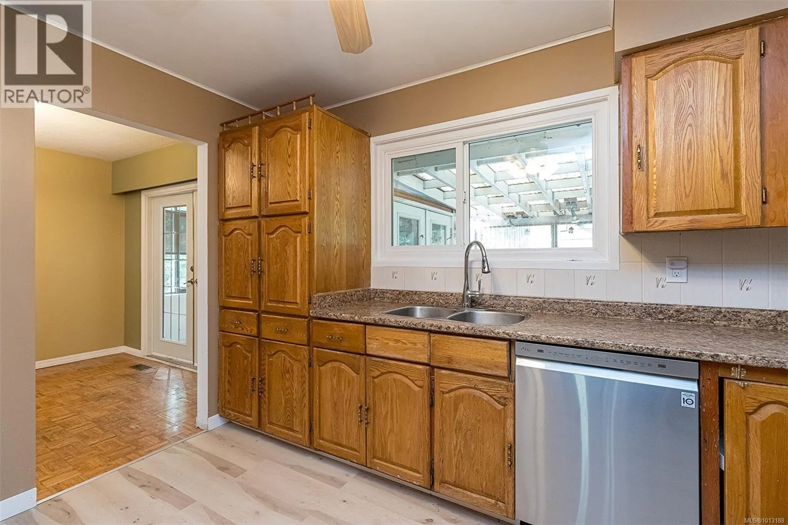 1311 Dangar Pl