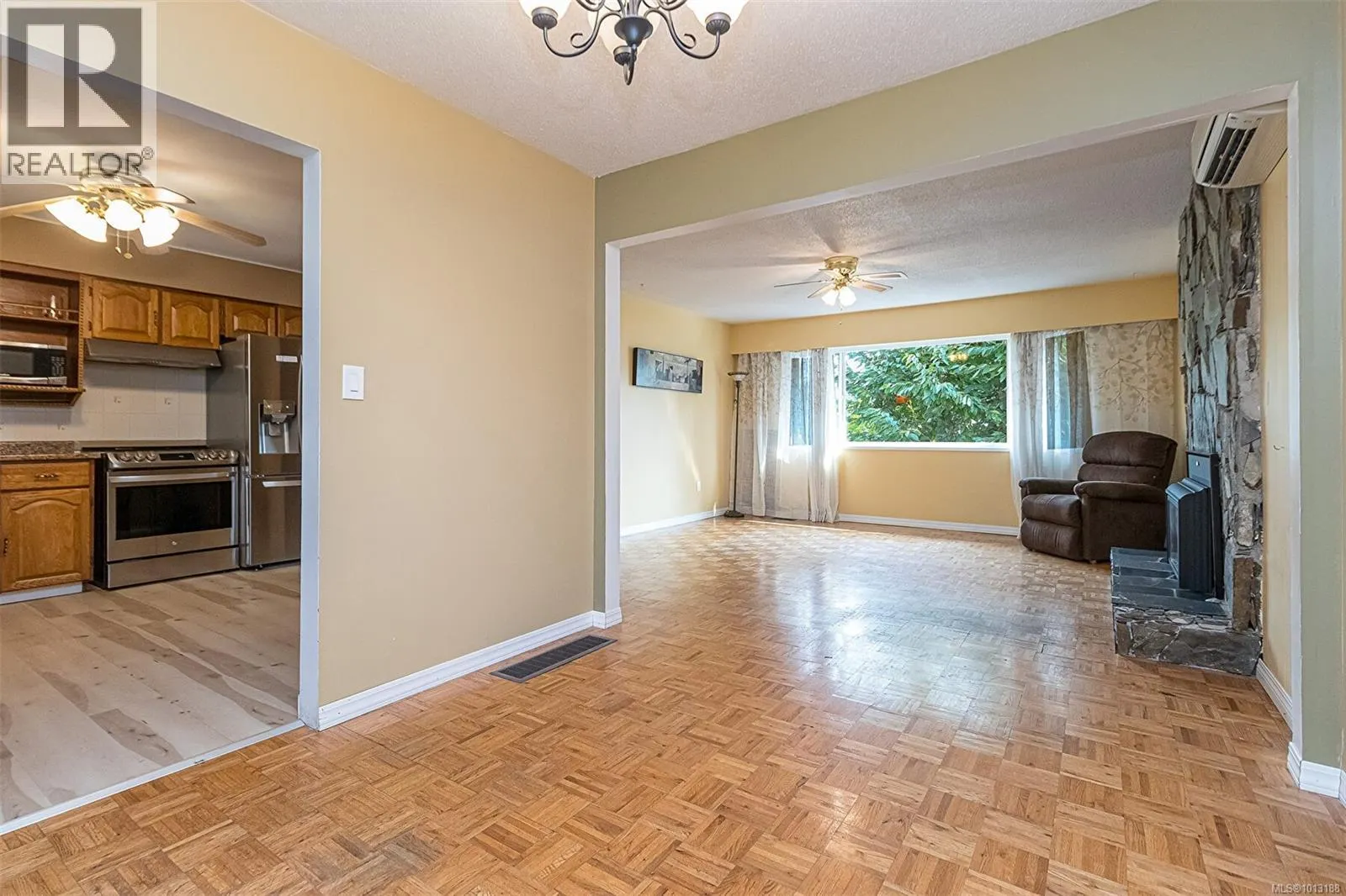1311 Dangar Pl