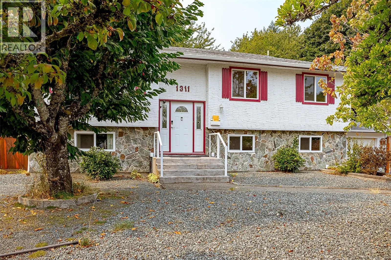 1311 Dangar Pl