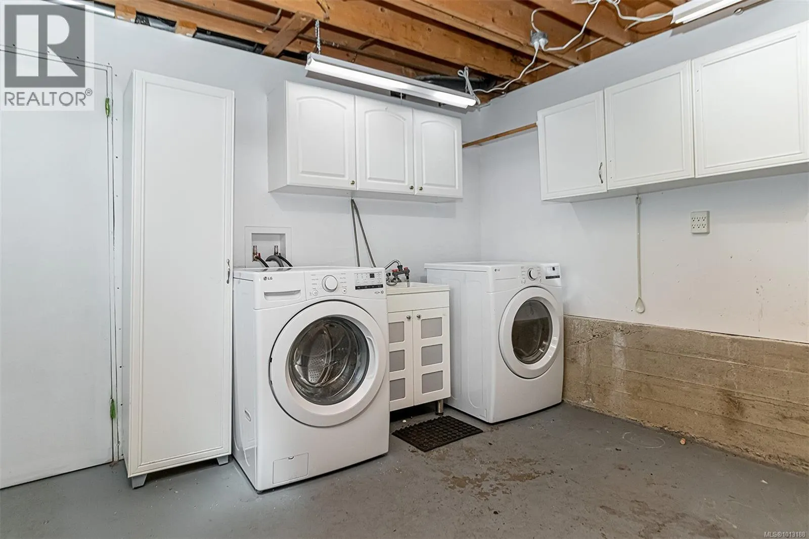 1311 Dangar Pl
