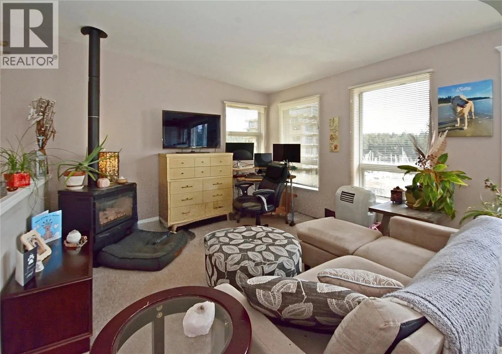350 Stewart Ave