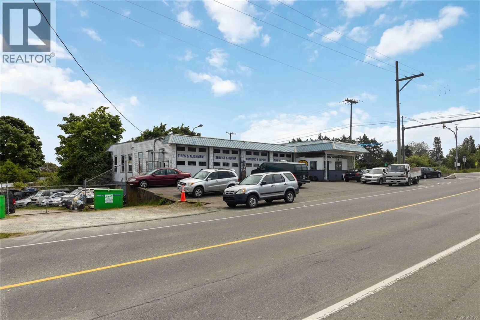 9139 East Saanich Rd