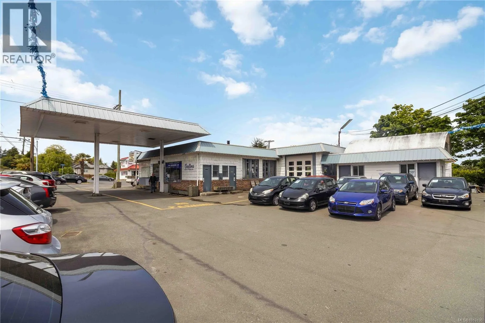 9139 East Saanich Rd