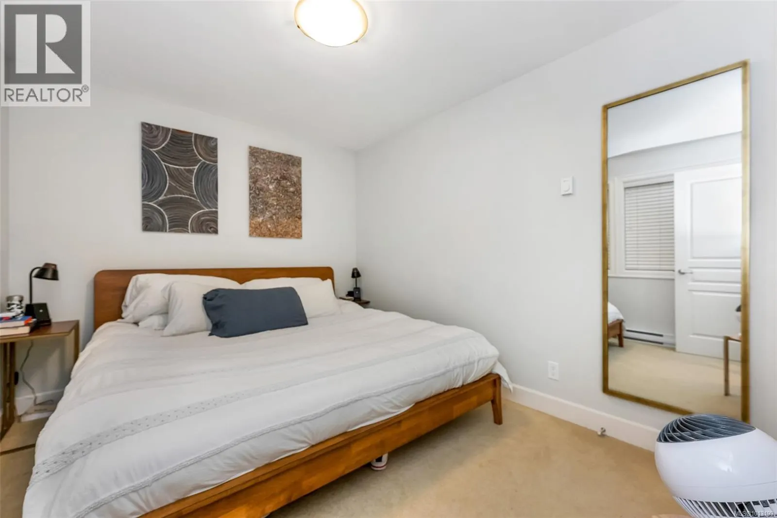 2180 Harrow Gate