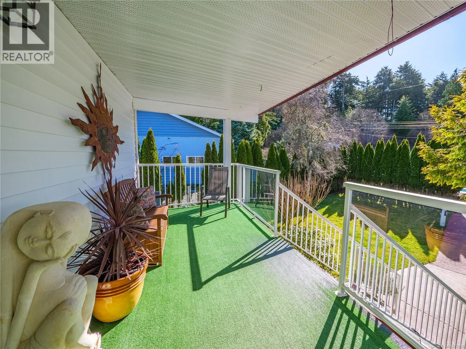 153 Hemlock St