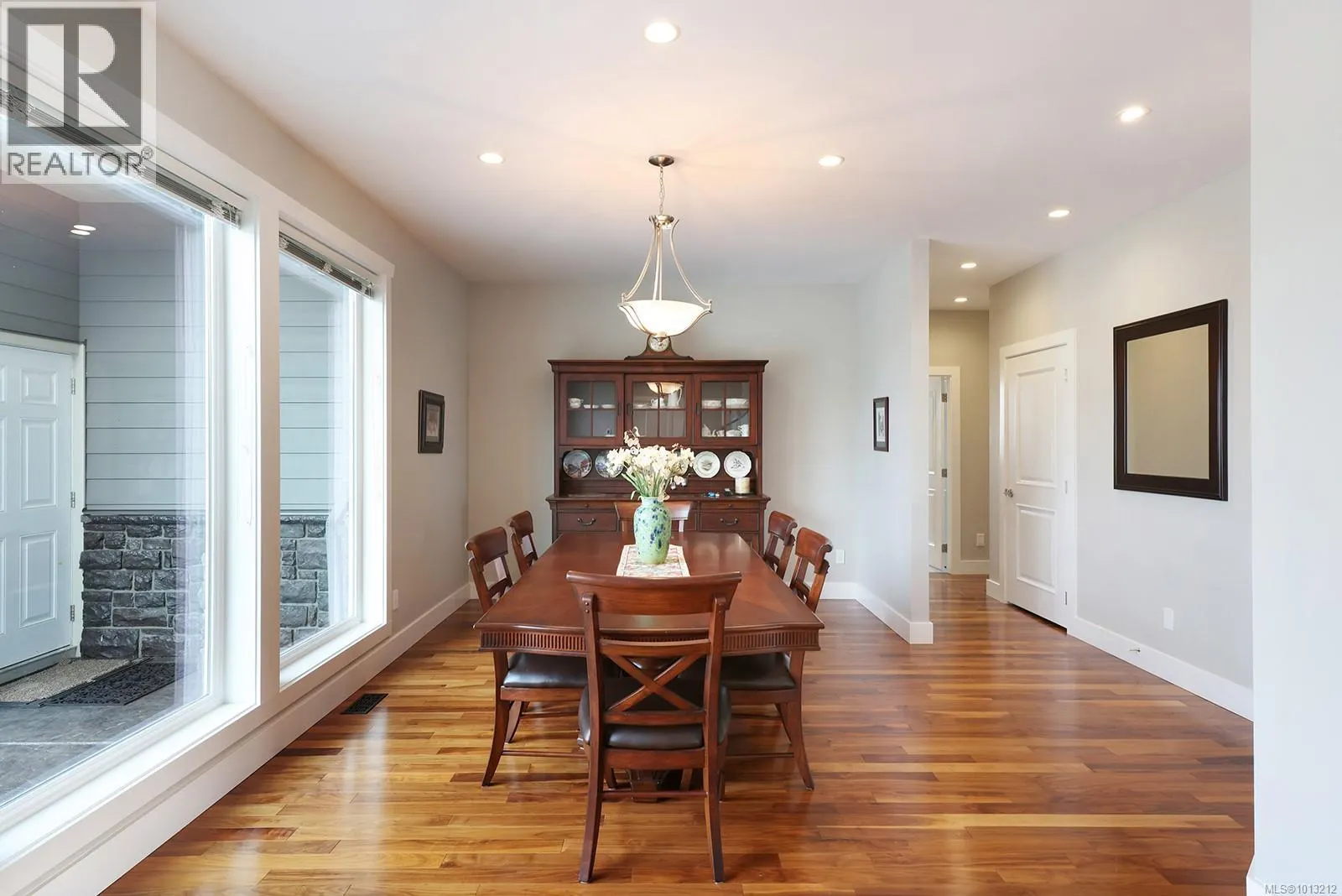 200 Connemara Rd