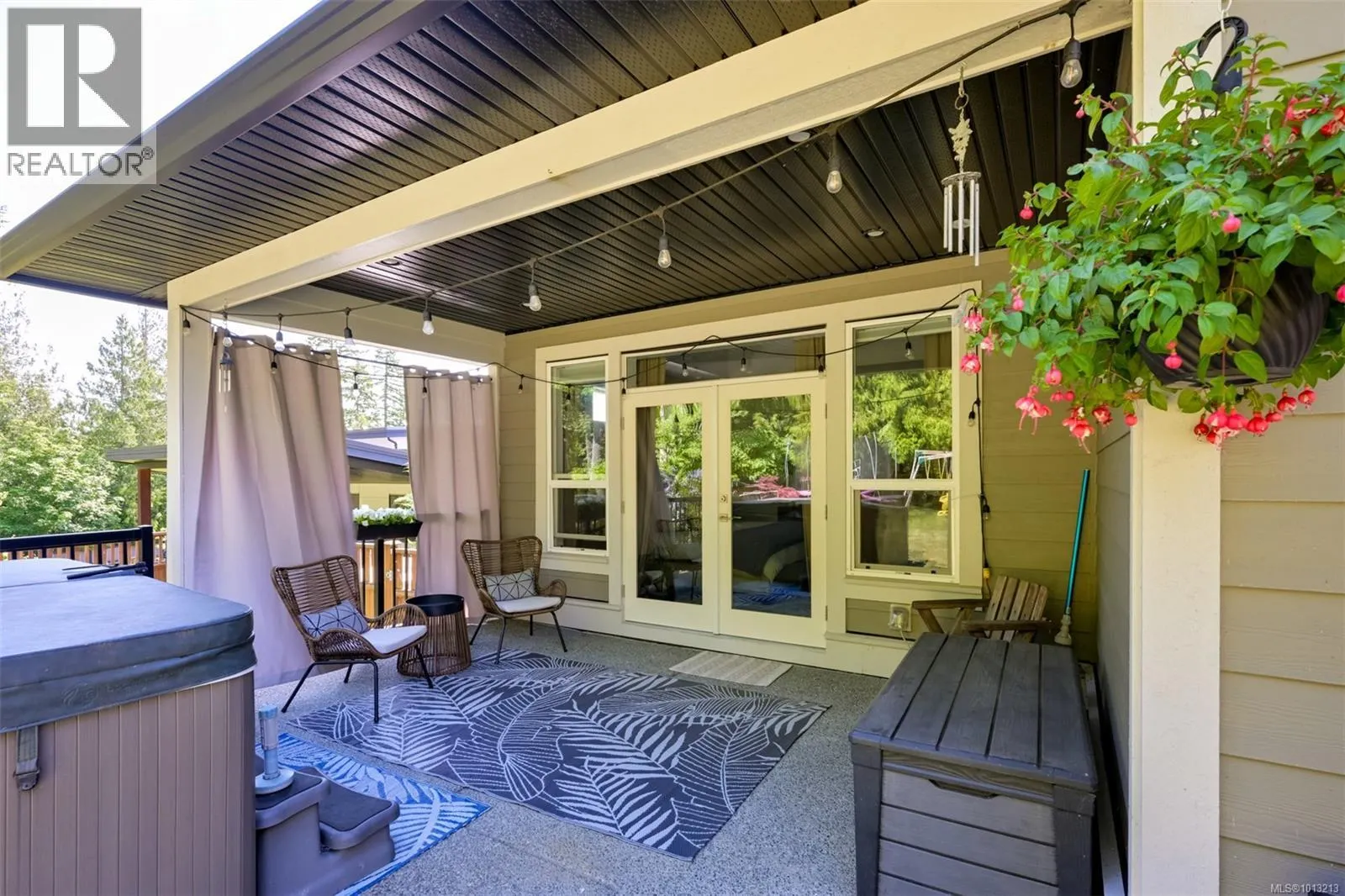 856 Hayden Pl