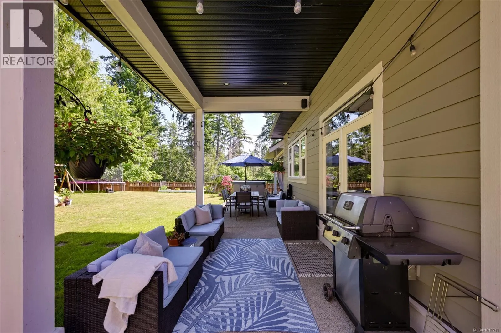 856 Hayden Pl