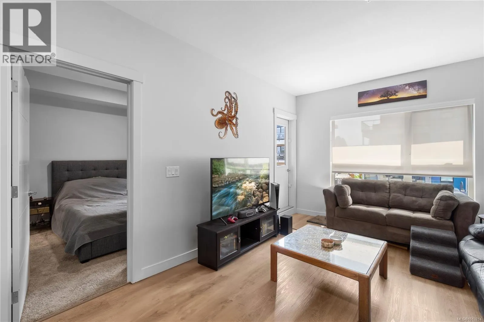 302 164 Alberni Hwy