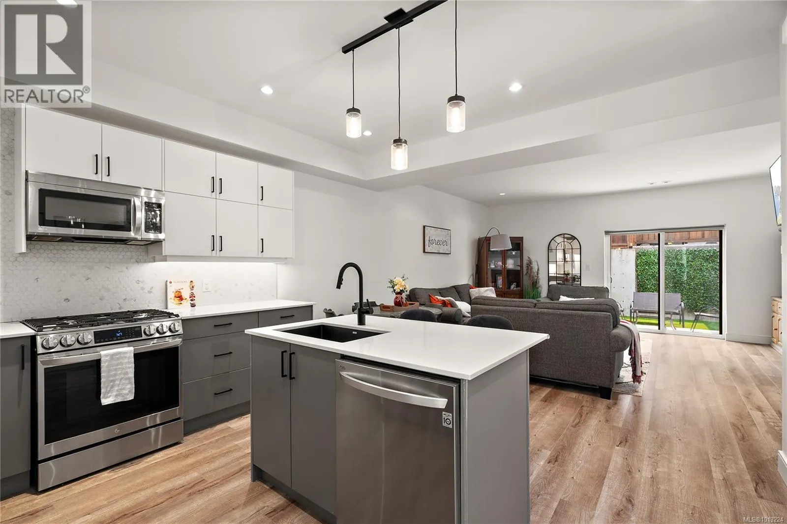3443 Vision Way