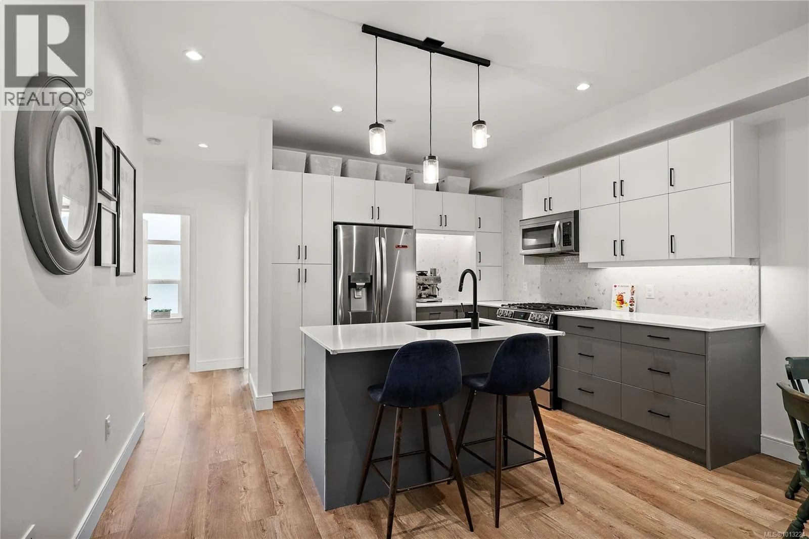 3443 Vision Way