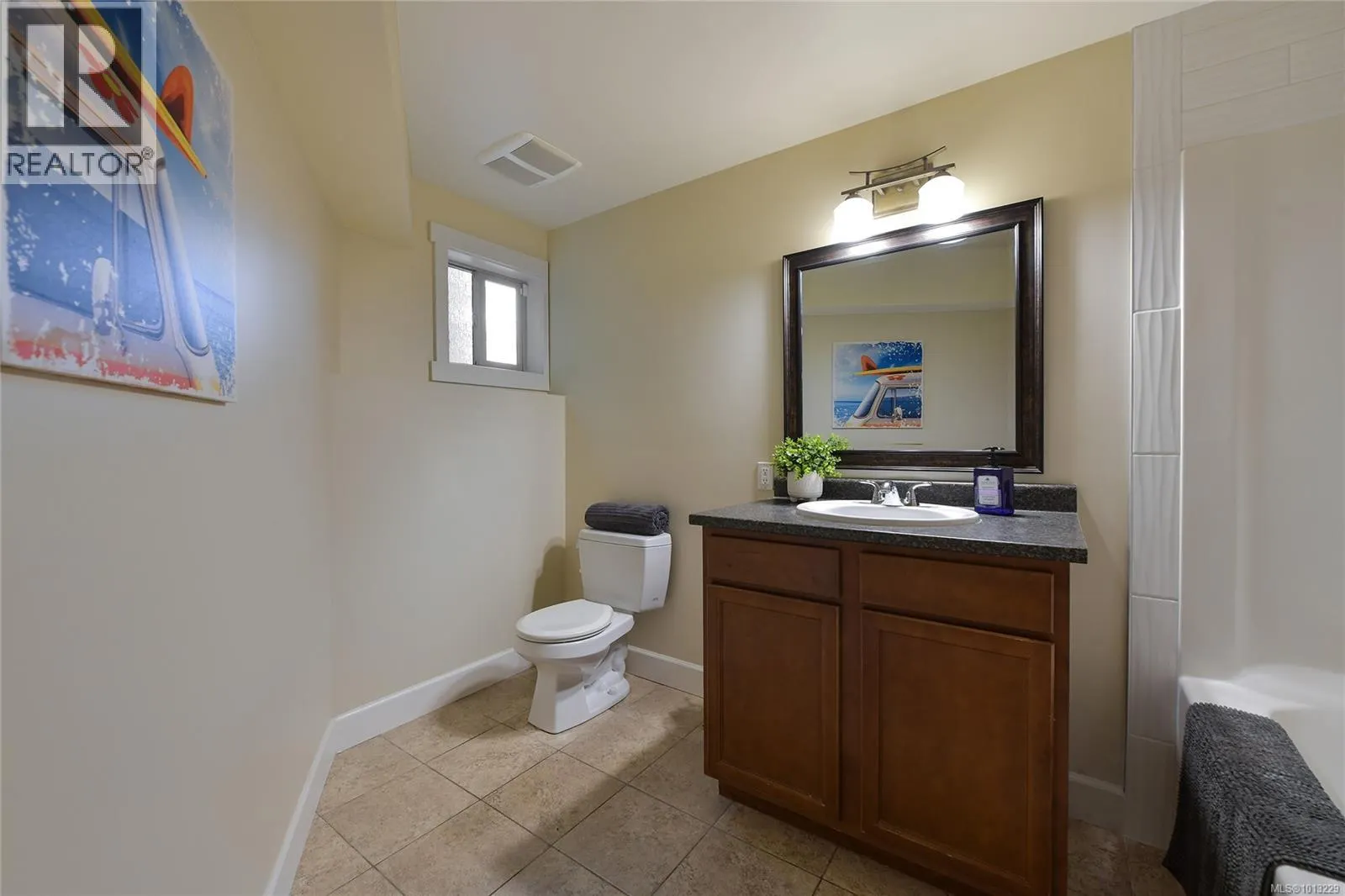 601 Sentinel Dr