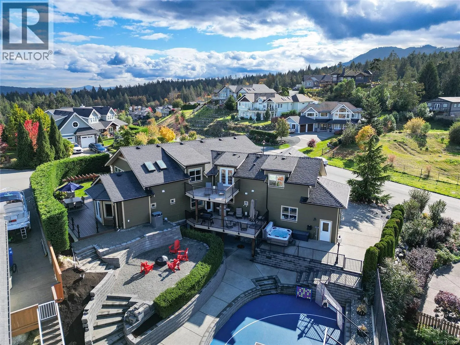 601 Sentinel Dr