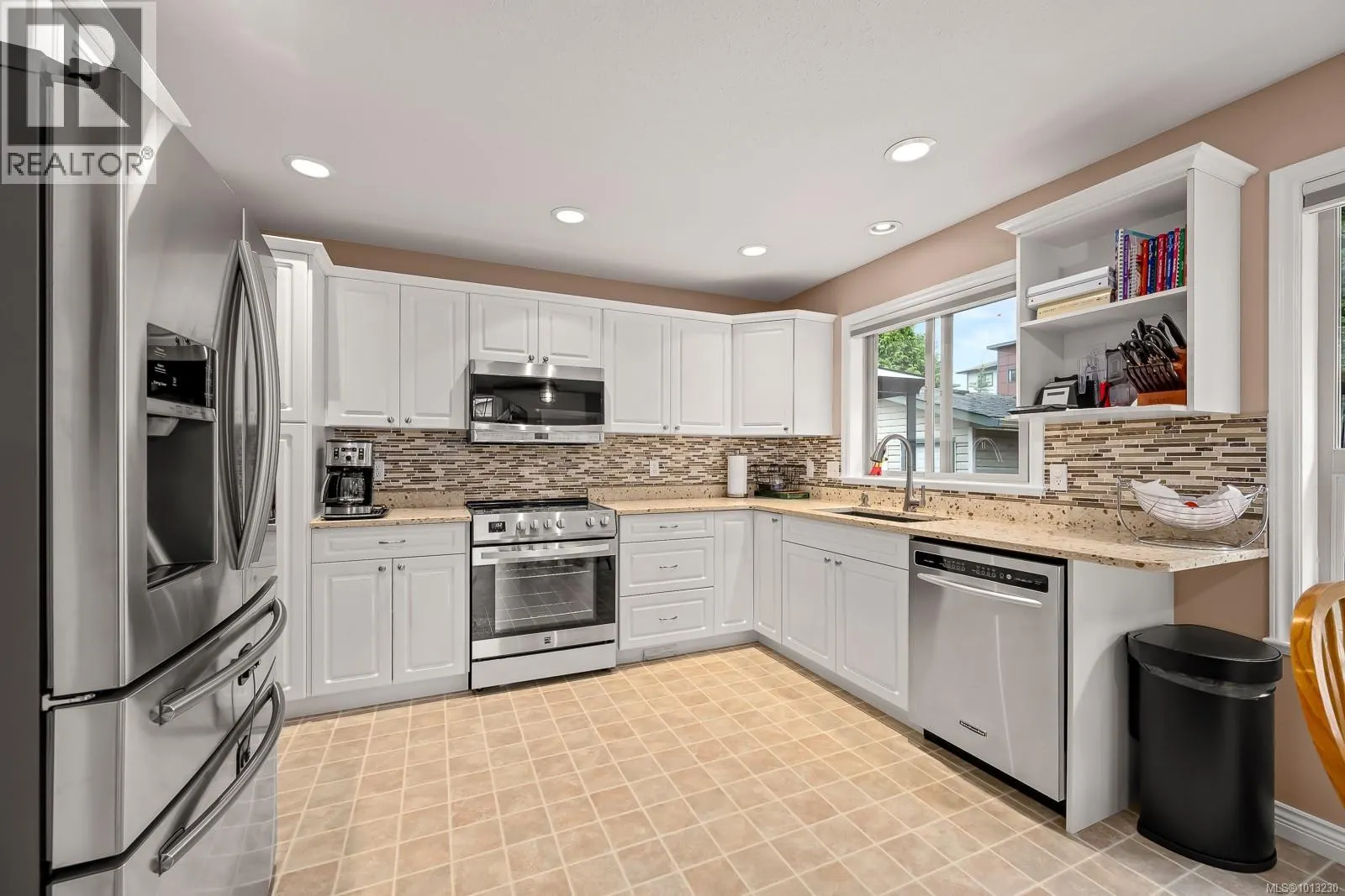 2467 Walbran Pl