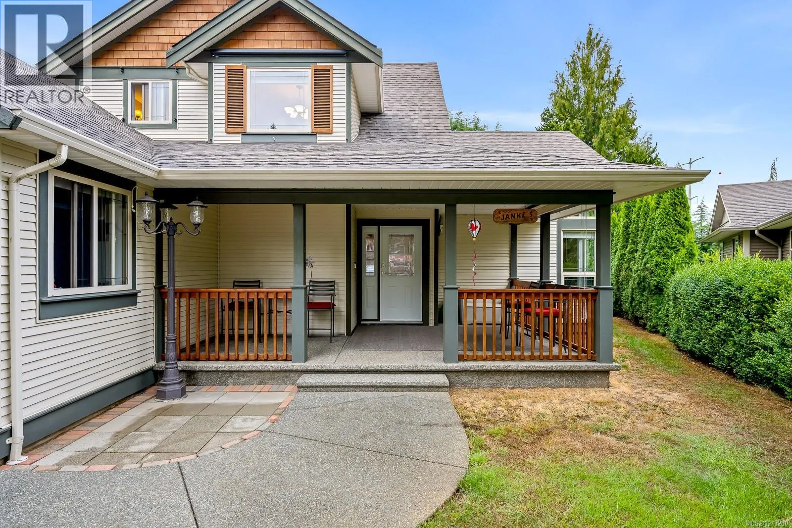 2467 Walbran Pl