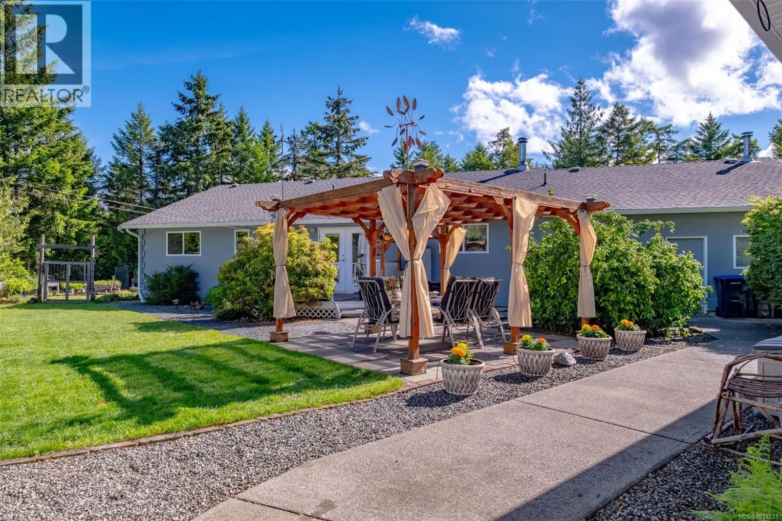 1356 Meadowood Way