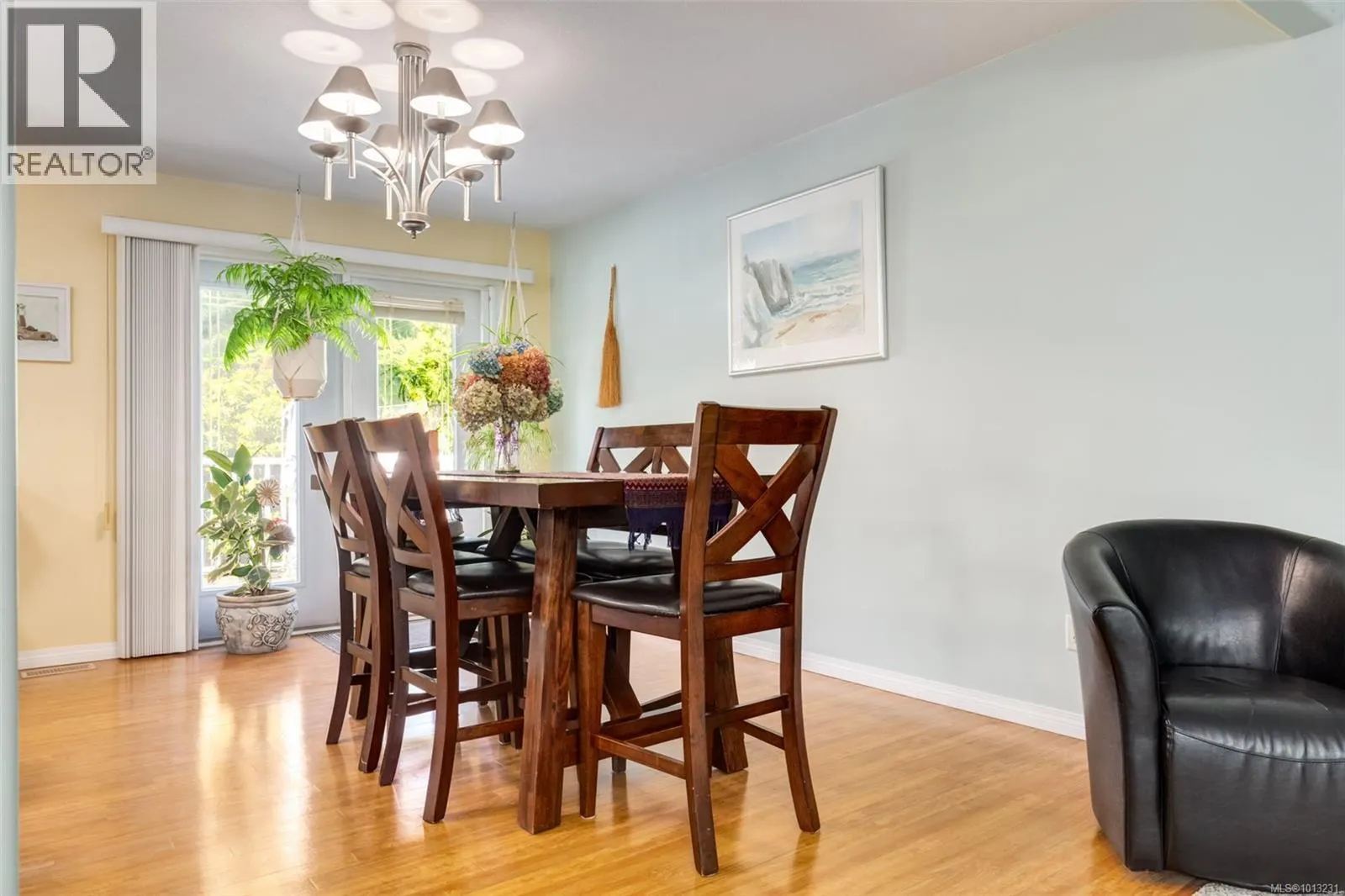 1356 Meadowood Way