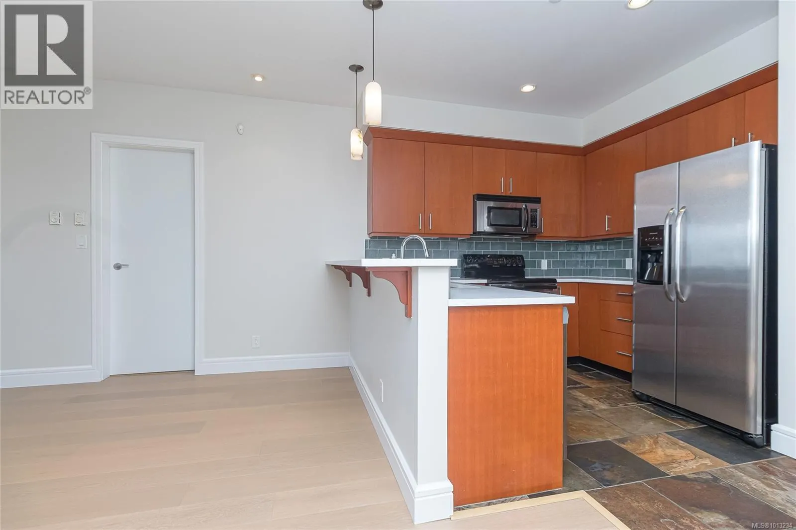 303 1325 Bear Mountain Pkwy