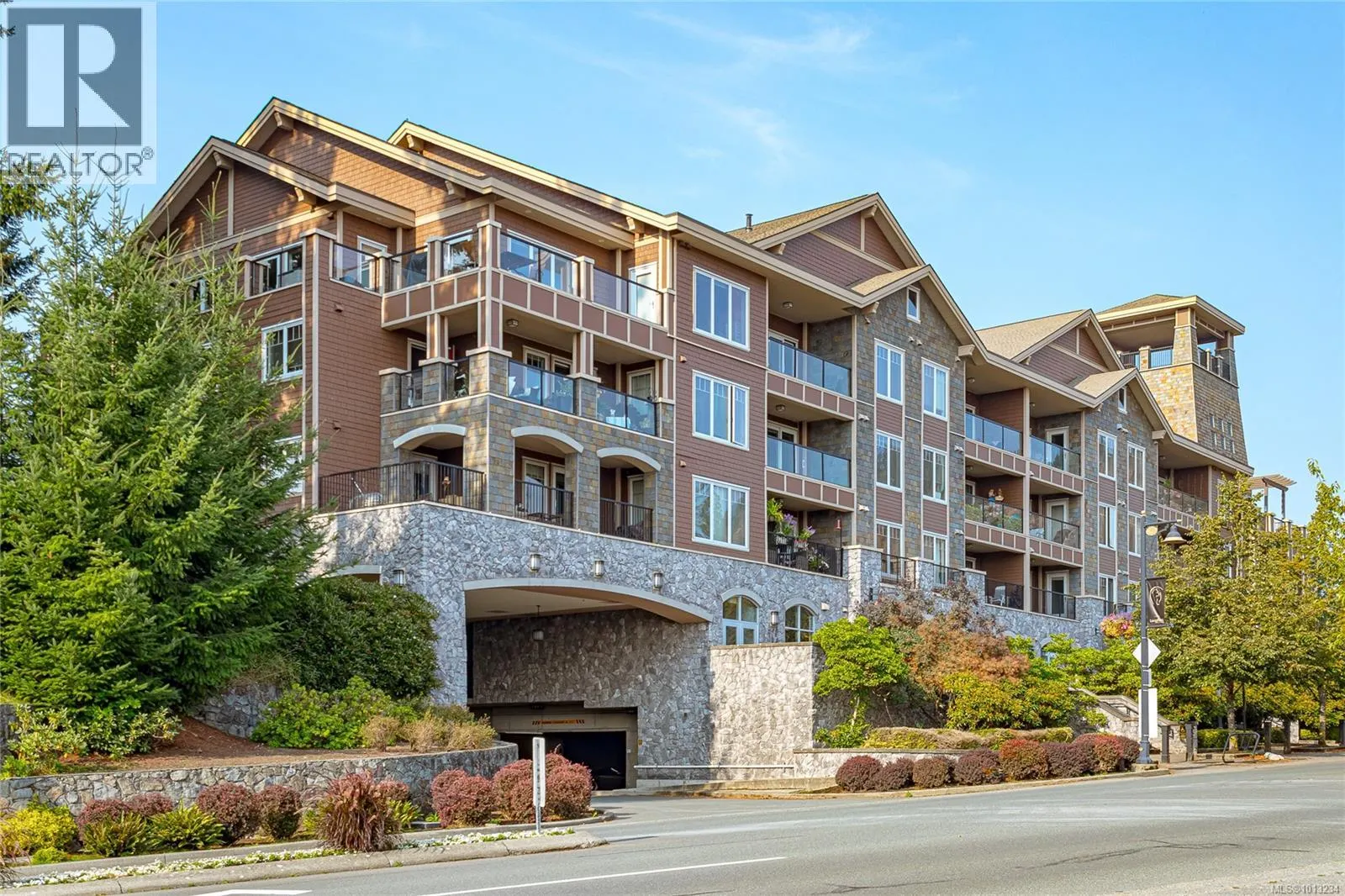 303 1325 Bear Mountain Pkwy