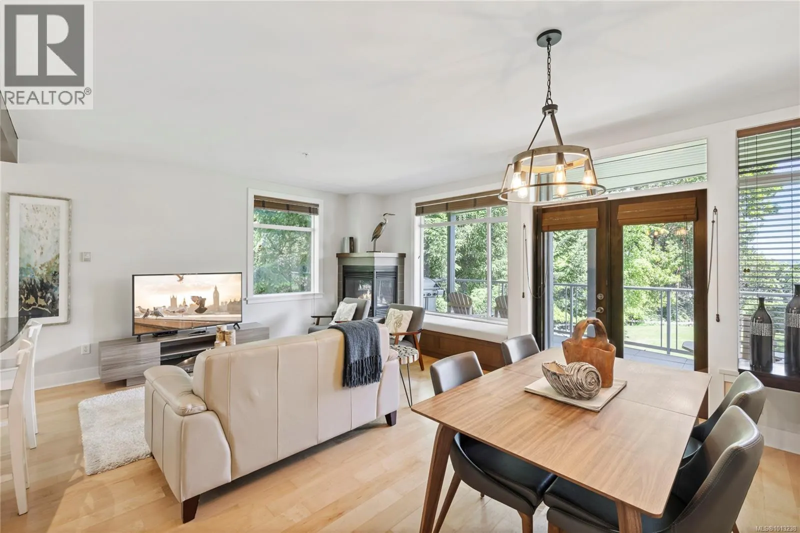 32 1059 Tanglewood Pl