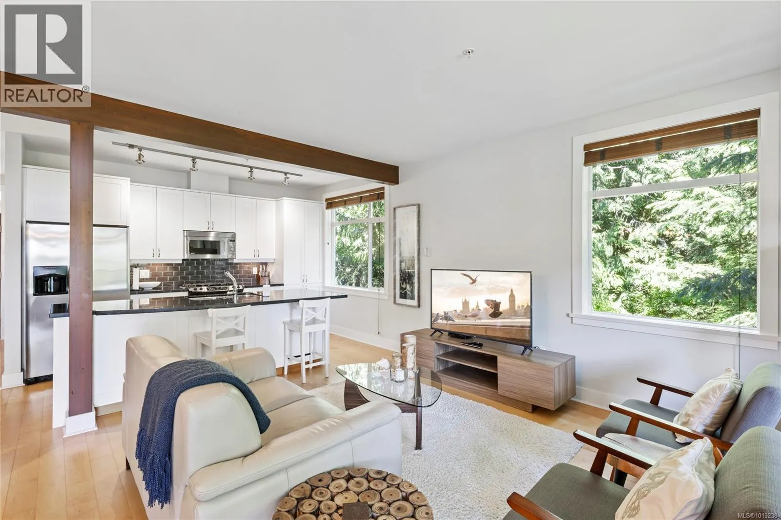 32 1059 Tanglewood Pl
