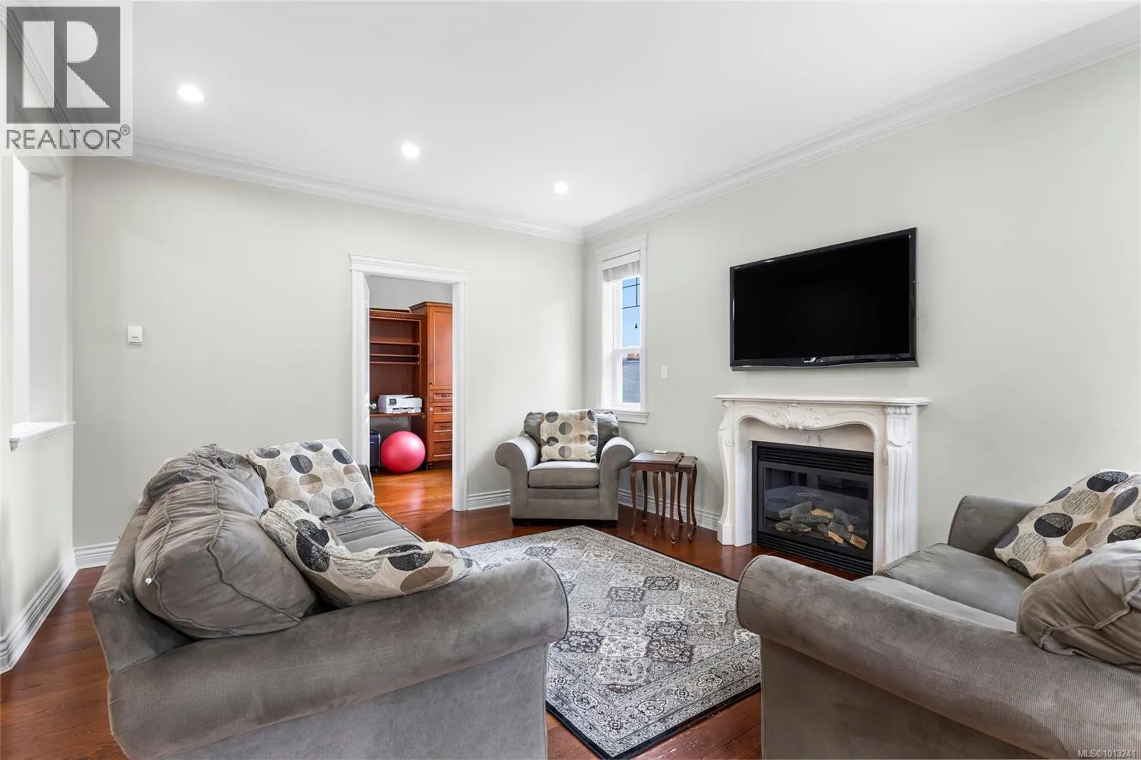 3927 Druce Lane
