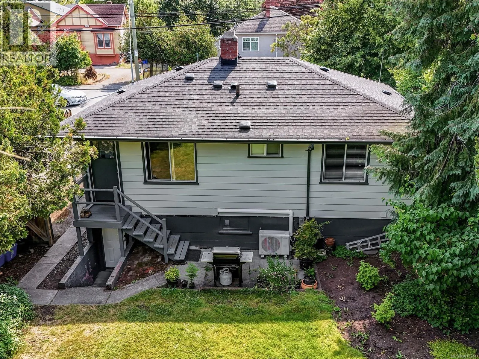 1728 Foul Bay Rd
