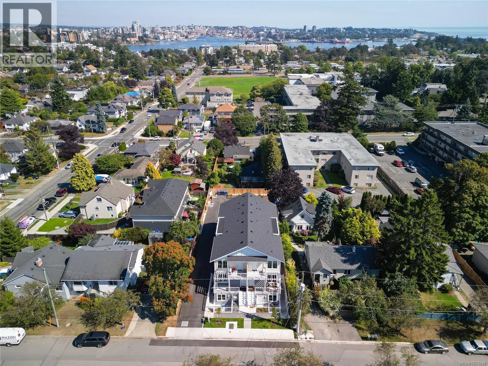 302 483 South Joffre St